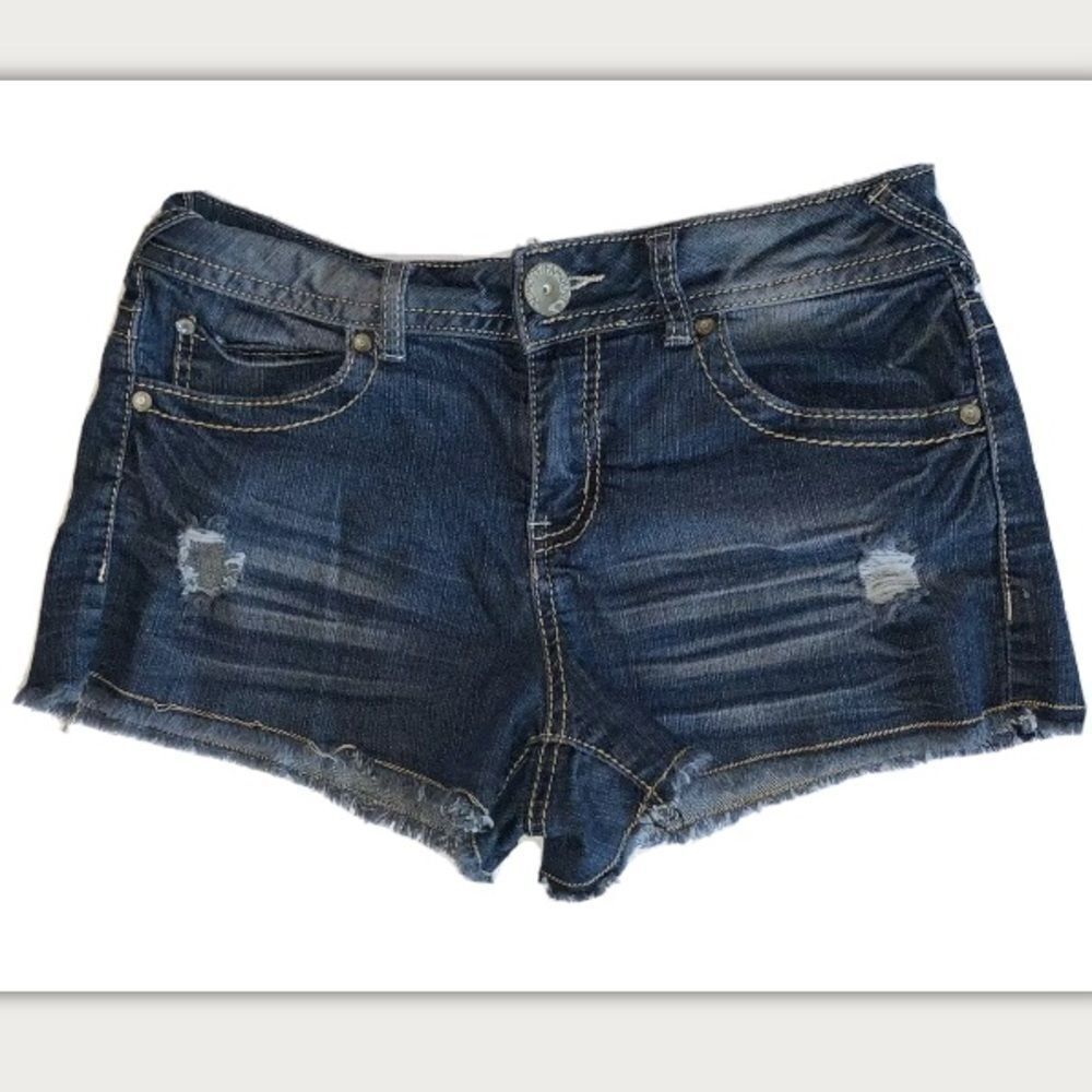 Almost Famous Distressed Jean Shorts Size 7